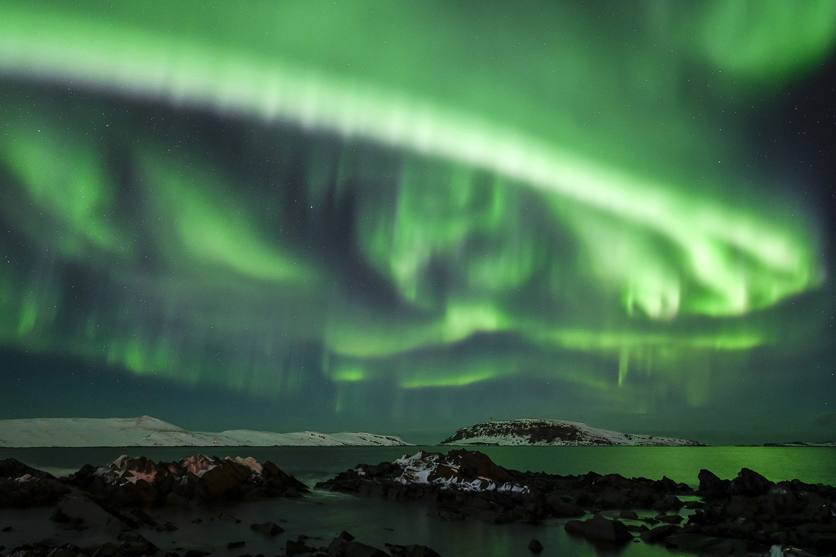 Aurora boreal sobre la isla de Hornoya